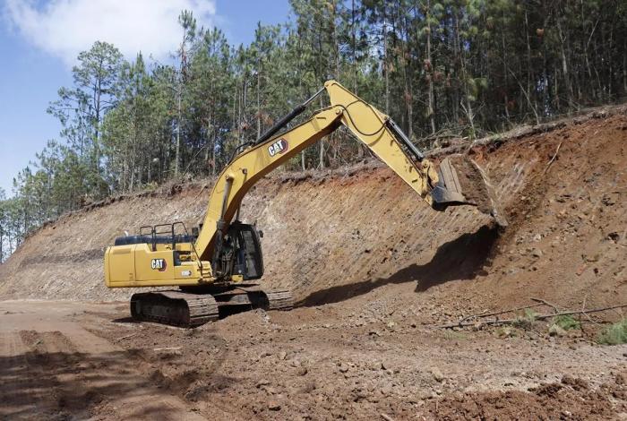 Carreteras más rápidas y seguras; Gobierno de Michoacán destina más de 765 mdp en Tierra Caliente