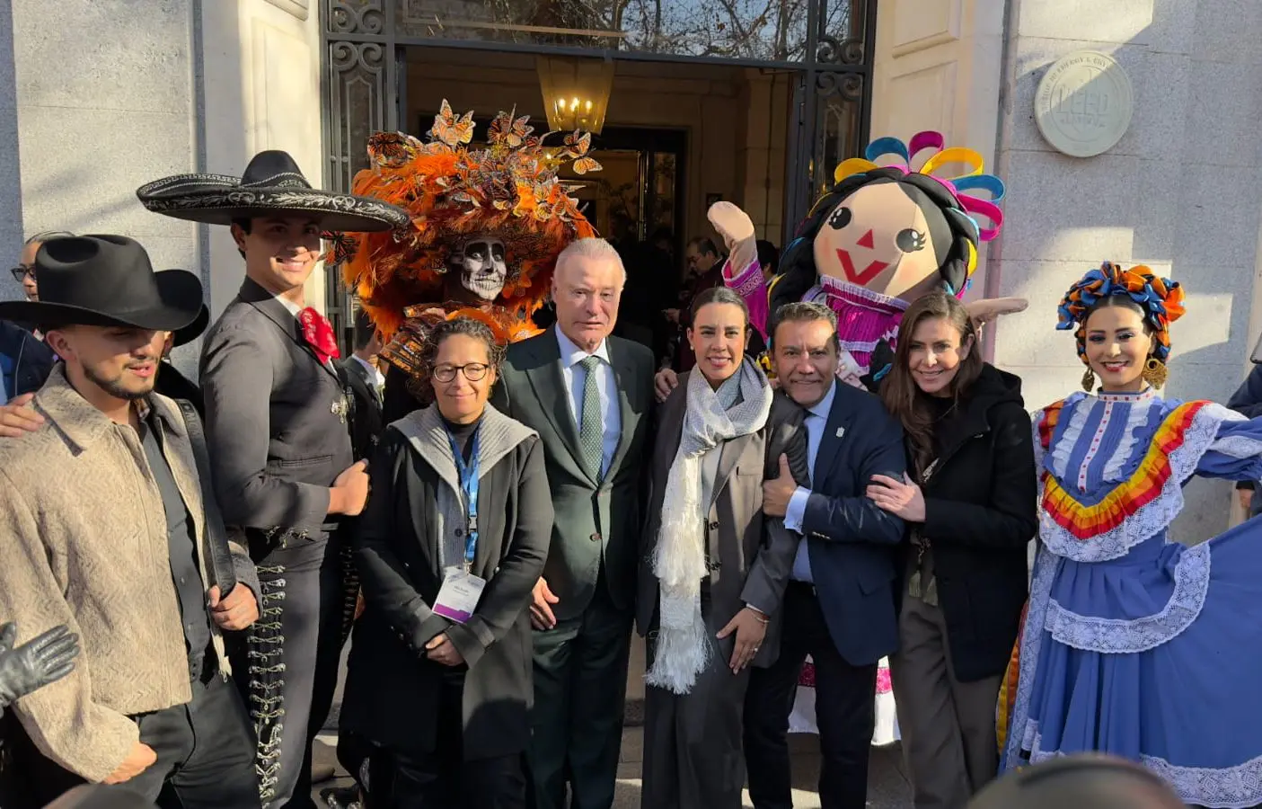 Catrina Monarca de la Sectur enamora al turismo europeo en la Fitur 2026