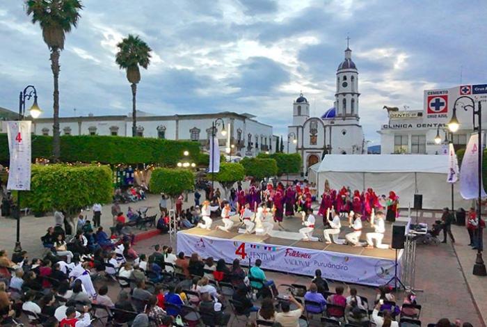 Celebra Puruándiro la cuarta edición del Festival Folklórico Nacional