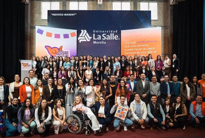 Celebra Víctor Manríquez gran participación en Torneo Estatal de Oratoria y Debate “La Voz de las Mujeres” en La Salle Morelia