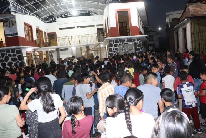 Celebran Día de la Niñez en Ihuatzio: PRD Michoacán convive con familias