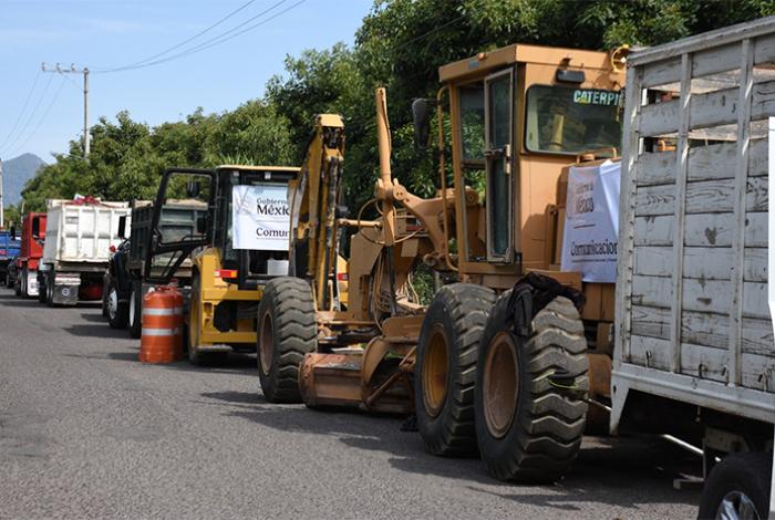 Centro SICT Michoacán avanza en arranques de reconstrucción de caminos rurales