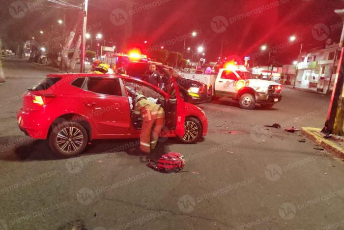 Ch0que en la Av. Madero Poniente deja dos lesi0nados,en Morelia