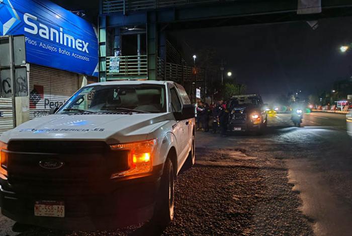 Checadora de camiones muere de un infarto a la orilla de Calzada La Huerta, en Morelia