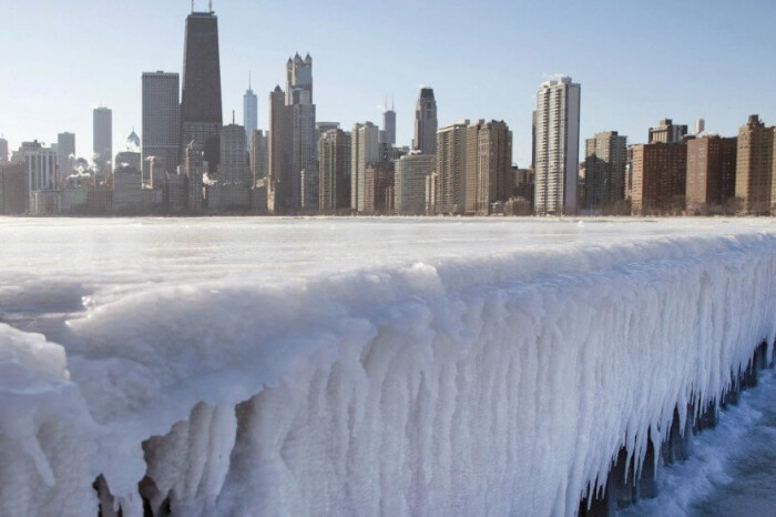 Chicago se prepara para deportación masiva el martes; activistas trabajan bajo reloj para informar a migrantes