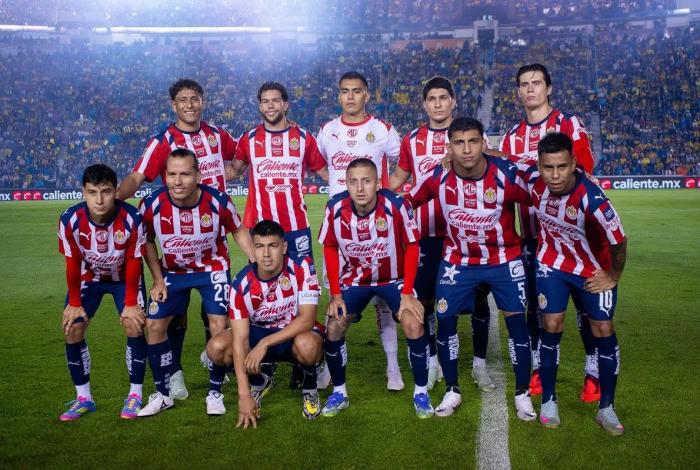 Chivas resucita al ganar el “Clásico Nacional” tras vencer 2-1 al América