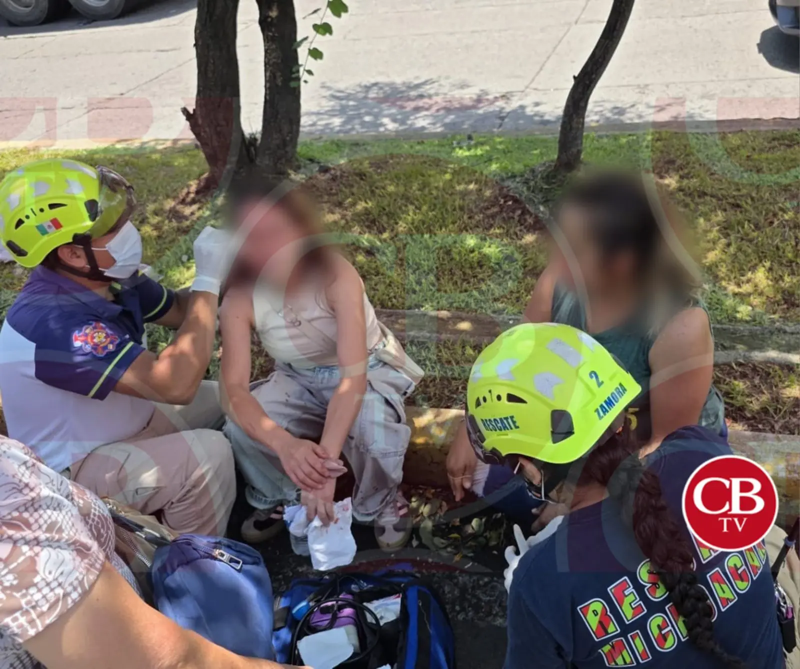 Choque de autos deja a las conductoras heridas en Zamora