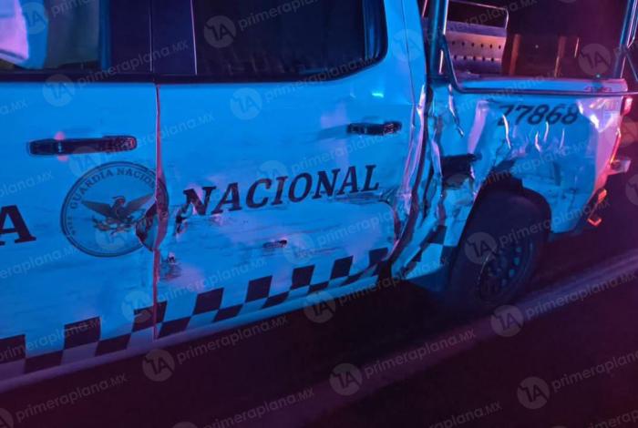 Choque de trailer y camioneta de la GN deja un uniformado mu3rt0, en la Siglo XXI