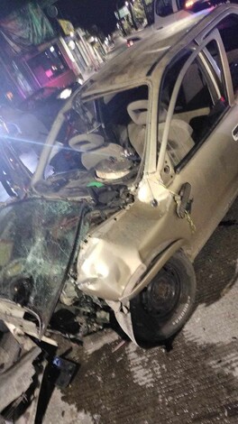 Choque entre 2 autos deja 5 jóvenes heridos en Zitácuaro