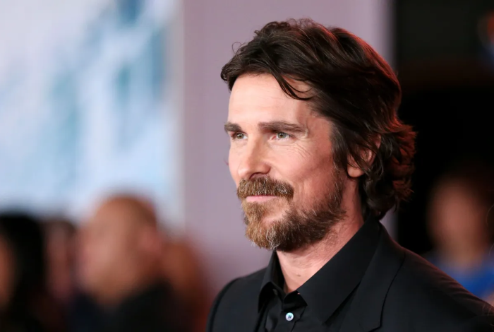 Christian Bale construye villa para niños huérfanos
