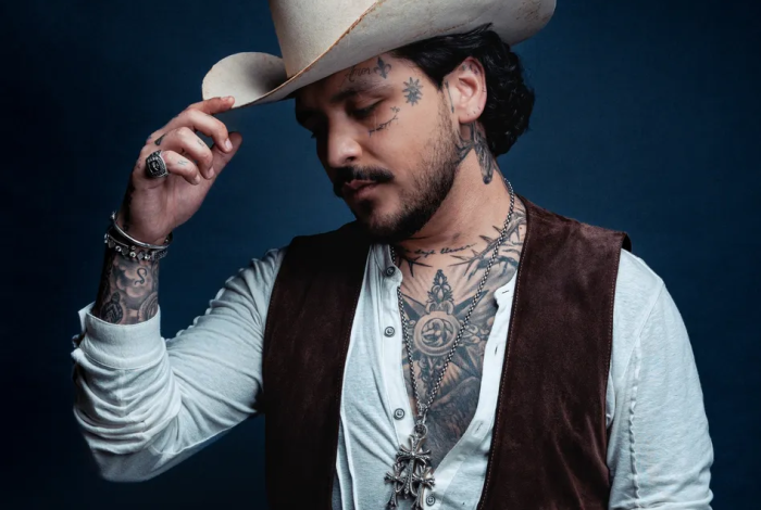 Christian Nodal y Ángela Aguilar comparten tatuaje “Amé”