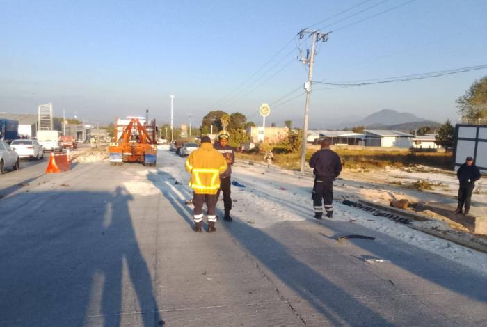 Cinco muertos y seis heridos, el saldo tras choque múltiple de tráiler en la Toluca-Zitácuaro