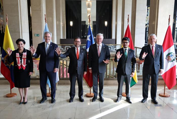 Cinco países crean alianza contra el crimen organizado transnacional; no está México
