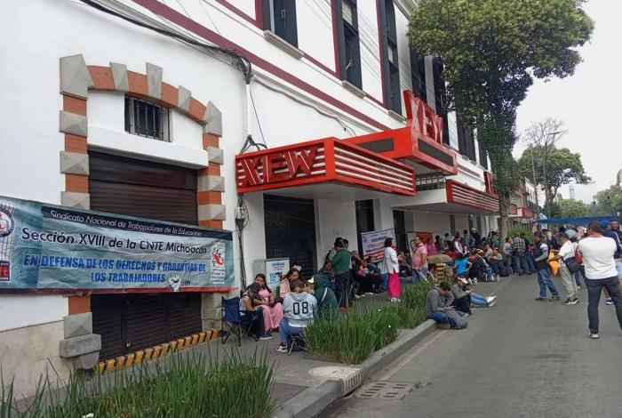 CNTE se deslinda de la derecha y busca diálogo directo con Sheinbaum