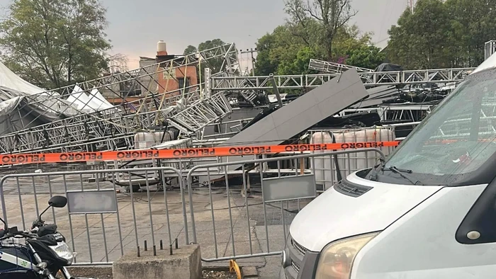 Colapsa escenario previo al show de Alicia Villarreal en CDMX; se presenta heridos