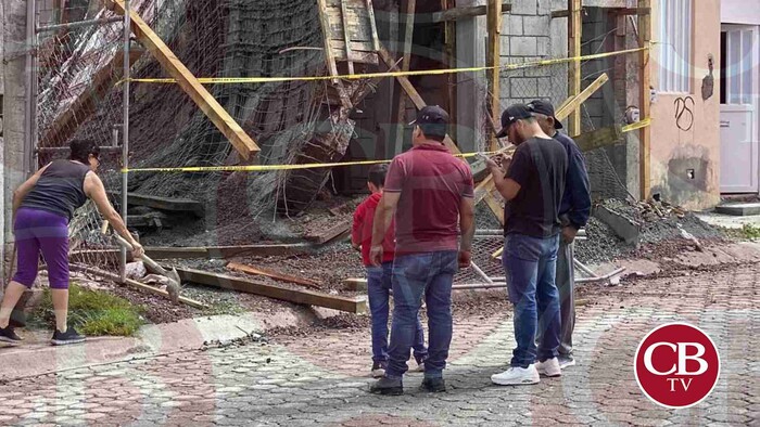 Colapsa un «colado» en Morelia, 5 albañiles resultan heridos