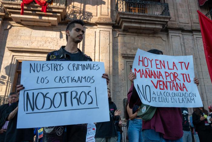 Colectivos de Michoacán rechazan intervención de Estados Unidos en Venezuela