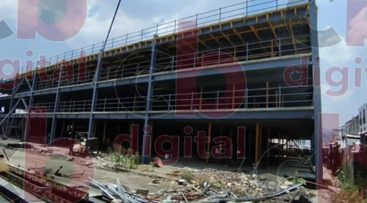 Comerciantes exigen conclusión del estacionamiento en el Mercado Independencia