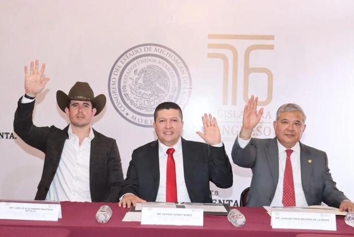 Comisión de Seguridad Pública y PC del Congreso de Michoacán, reconocerán a  bomberos