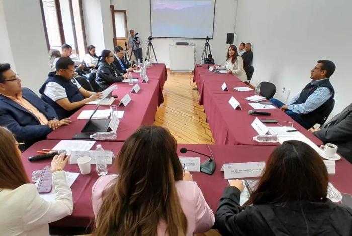 Comparecieron ante diputados aspirantes a la presidencia de la CEDH pese a intento de boicot