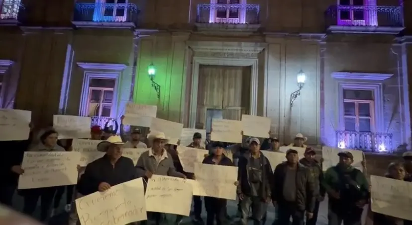 Comuneros de Opopeo exigen no al autogobierno