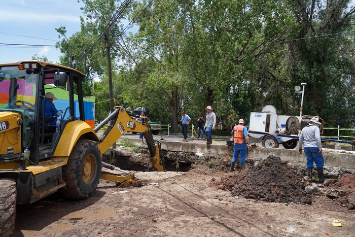 Con baja presión en el agua, 10 colonias por reparación de línea de conducción