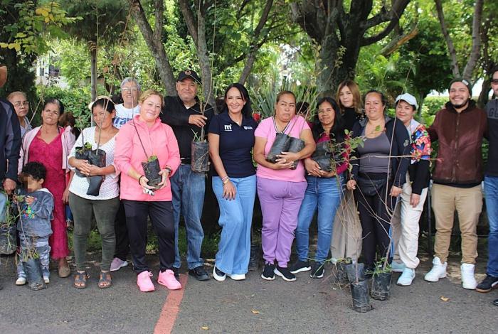 Con donación de árboles, Saderm contribuye a reforestación de Morelia