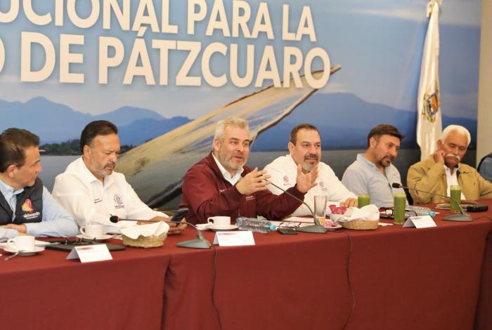 Con estrategia integral, avanza rescate del lago de Pátzcuaro: Bedolla
