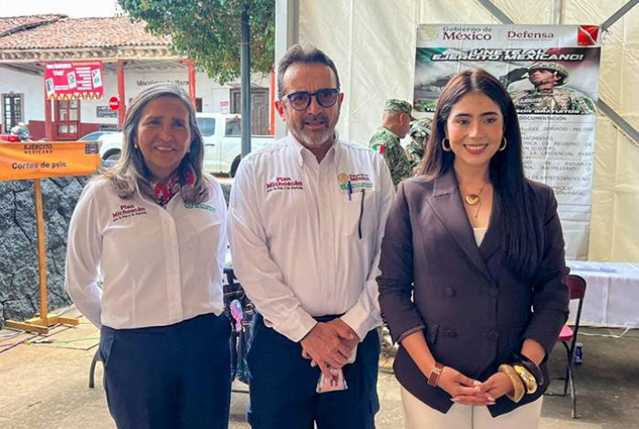 Con gran éxito se realizó la Feria del Bienestar en ario; Yohana Mendoza agradece la gran participación