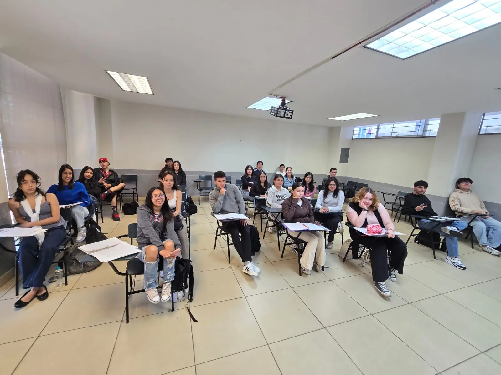 Con las pilas recargadas nicolaitas regresan a clases para concluir semestre