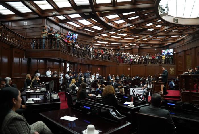 Con modificaciones, se aprueba ley ‘no más deuda’ de Bedolla