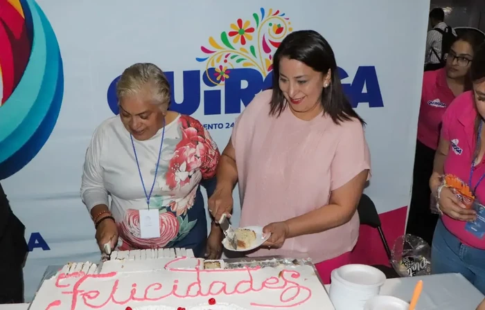 Con verbena, regalos y mucho cariño, celebran a las mamás en Quiroga