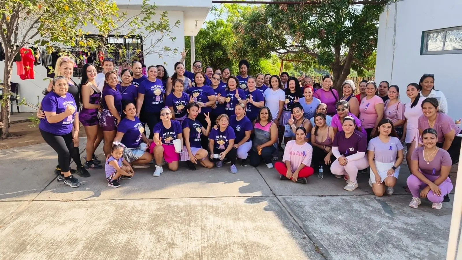Concluyen Actividades del Mes de la Mujer con “Zumba Morada”