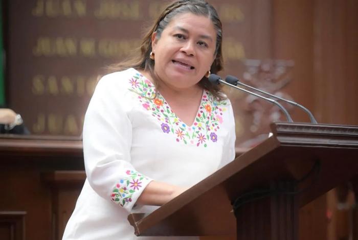 Condena Belinda Iturbide violencia contra los migrantes mexicanos y michoacanos