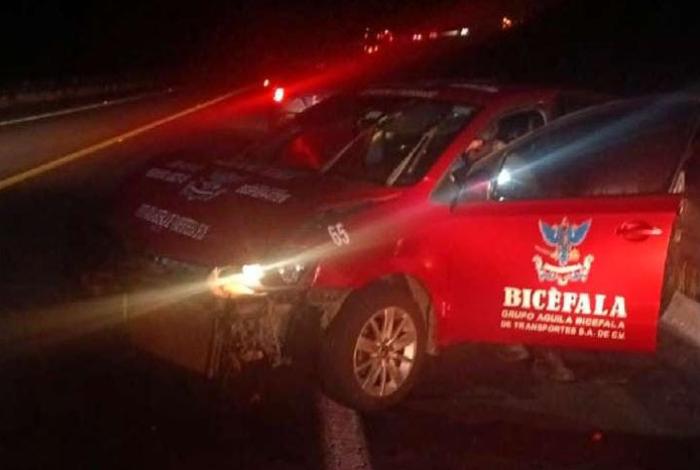 Conductor derrapa y se impacta contra muro en la Pátzcuaro-Copándaro; resulta con lesiones leves