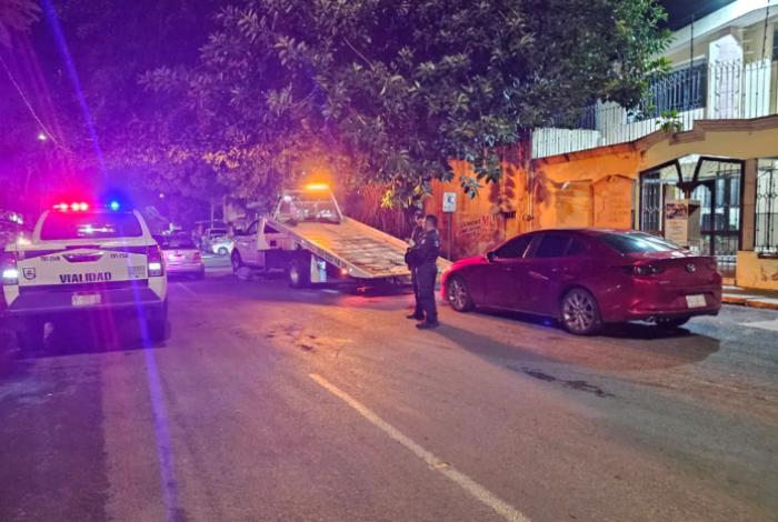 Conductora arrolla a agente de Tránsito durante alcoholímetro en La Piedad