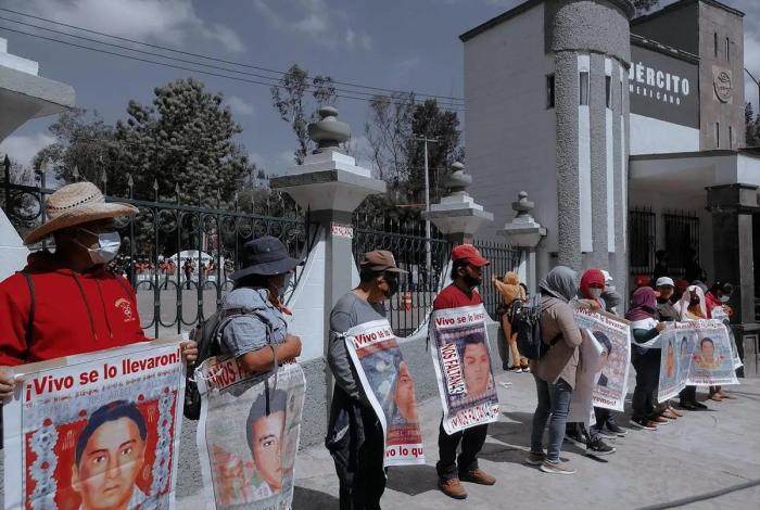 Confirma Sheinbaum dimisión de Rosendo Gómez como fiscal del caso Ayotzinapa