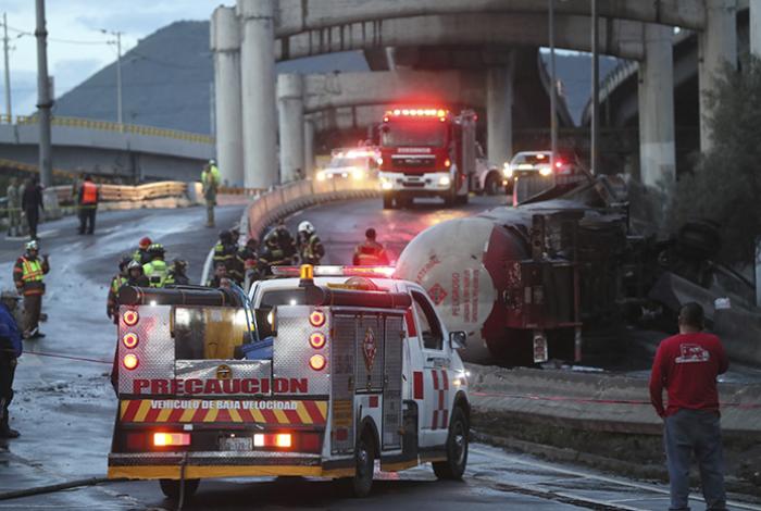 Confirman que "exceso de velocidad y falta de pericia" causaron explosión de camión de gas