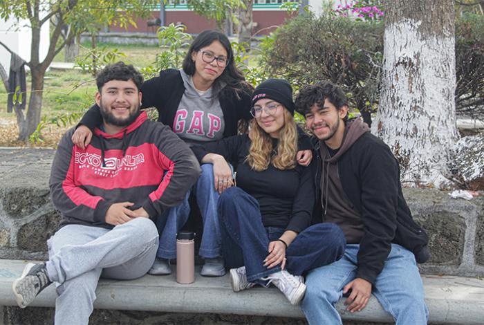 Conoce las carreras que puedes estudiar en la Universidad Rosario Castellanos