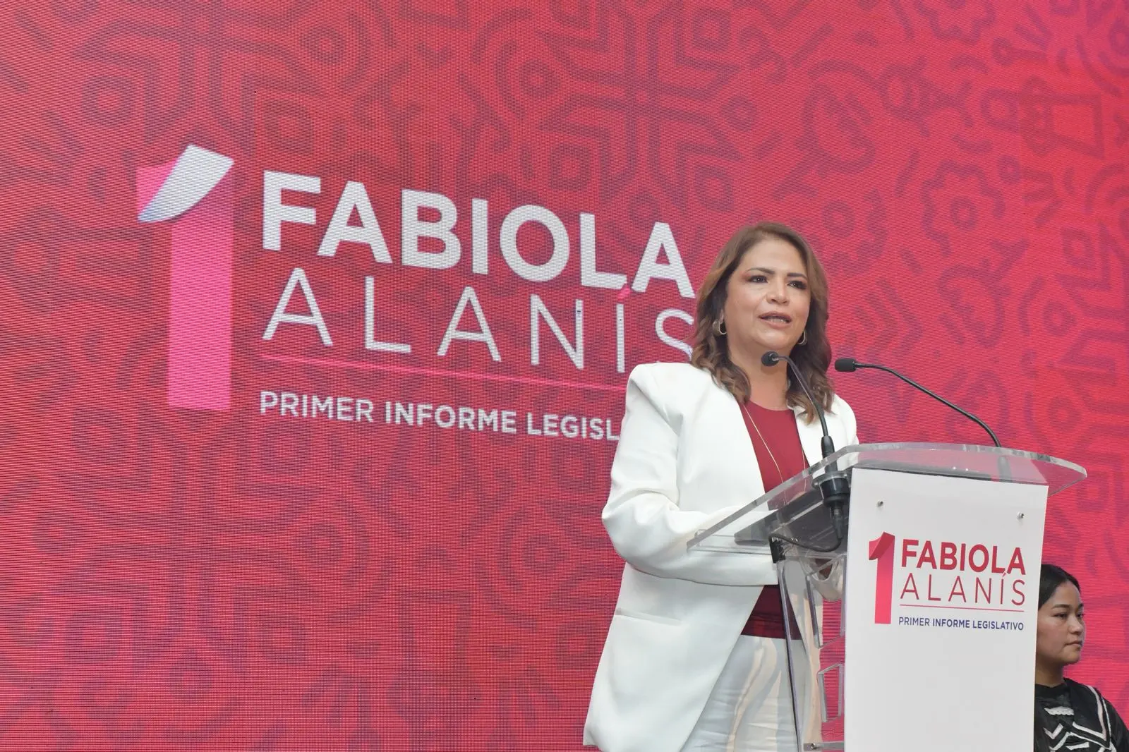 Consolidamos una constitución más humanista: Fabiola Alanís
