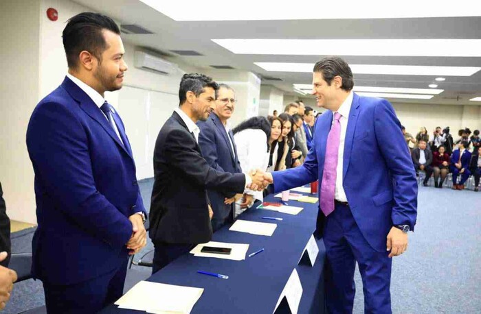 Construcción de la paz, inicia con la educación: Alfonso Martínez