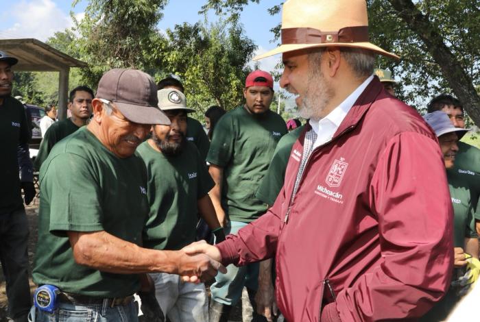 Continúa con éxito rescate y descubrimiento de nuevos manantiales en Pátzcuaro
