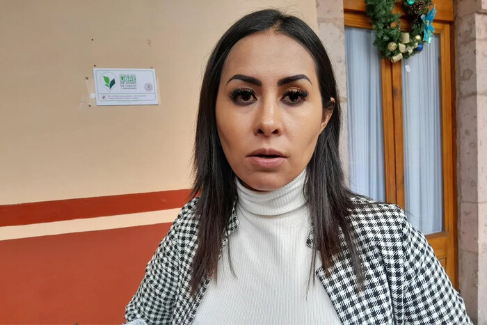 Continúa desgranándose el PRI, ahora renuncia Gloria Tapia