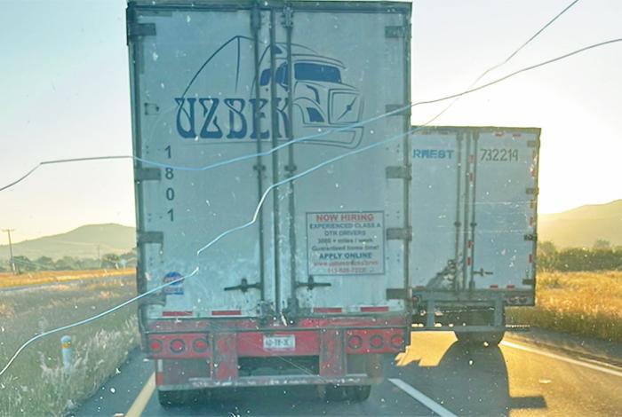 Continúan bloqueos carreteros: SICT Centro Michoacán reporta 9 mil 758 vehículos retenidos; libre, caseta de Vista Hermosa