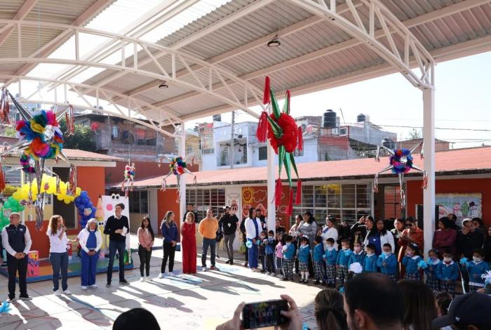 Continuará ayuntamiento con instalación de techumbres escolares en 2026