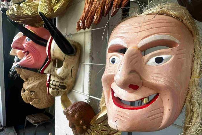 Conviértete en artista por un día con el taller de máscaras de madera en Tócuaro: Sectur