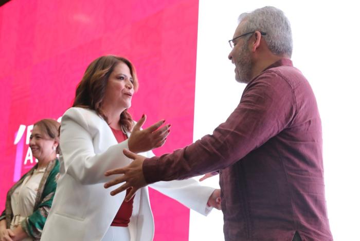 Convoca Bedolla a construir nuevas instituciones en pluralidad política, tras asistir al 1er informe de Fabiola Alanís