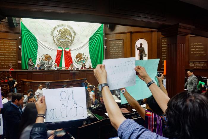 Convocan a ampararse contra reforma sobre apología del delito