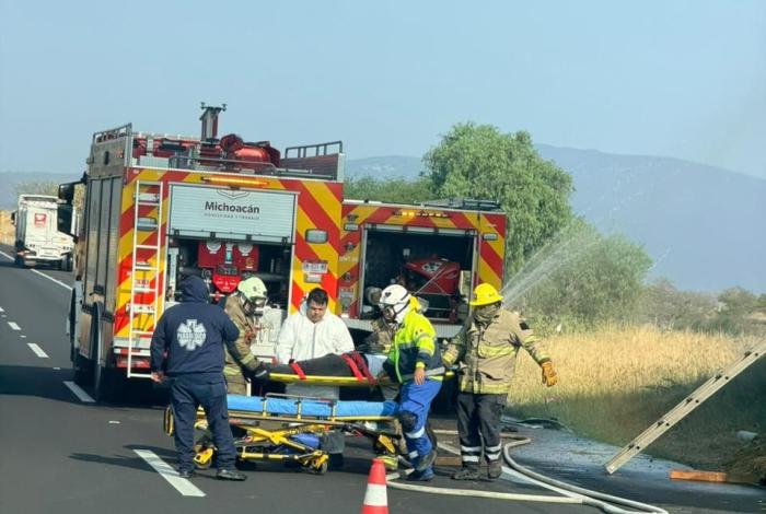 Coordina CRUM atención tras accidente de autobús en la Autopista de Occidente