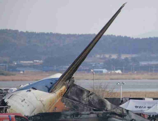 Corea del Sur analiza las cajas negras del accidente del Boeing 737-800 de Jeju Air